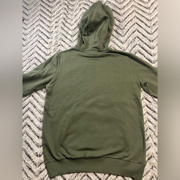 NWOT GYMSHARK 🫒Green Hoodie - Picture 6 of 7